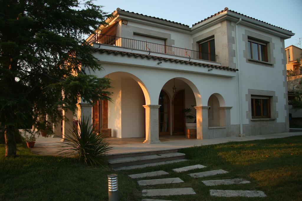 Villa Montjuic Gerona Buitenkant foto