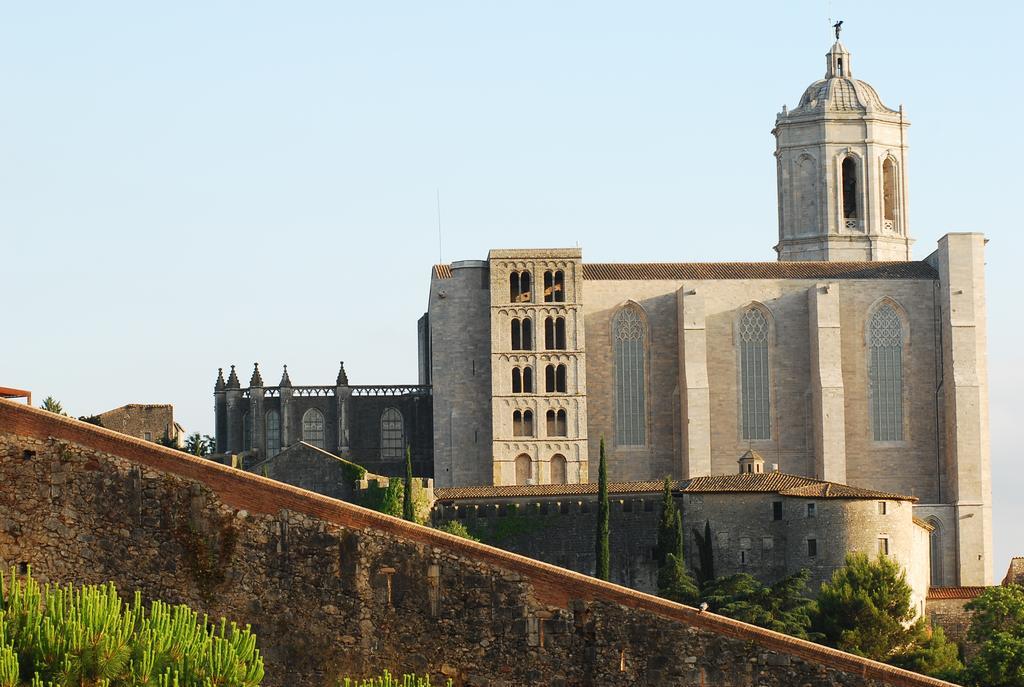 Villa Montjuic Gerona Buitenkant foto